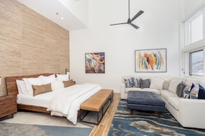 Condo, 4 Bedrooms | 4 bedrooms, iron/ironing board, free WiFi