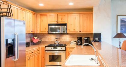 Bear Creek Lodge 211 1 Bedroom Condo by Alpine Lodging Telluride