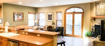 Bear Creek Lodge 301a 1 Bedroom Condo by Alpine Lodging Telluride