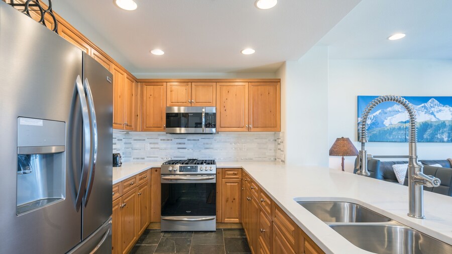 Bear Creek Lodge 209a 1 Bedroom Condo by Alpine Lodging Telluride