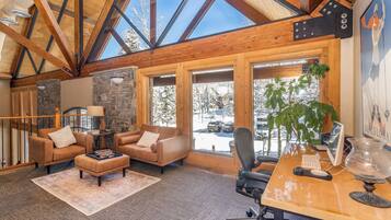 Condo, 2 Bedrooms | Interior