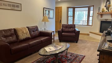 Kondominium, 1 kamar tidur | Area keluarga