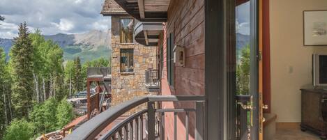 Kondominium, 2 kamar tidur | Halaman properti