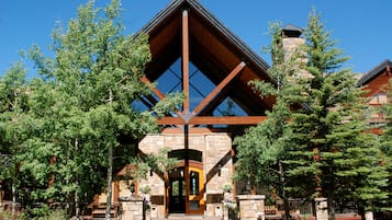 Condo, 4 habitaciones | Exterior