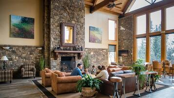 Condo, 4 habitaciones | Interior