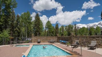 Condo, 4 habitaciones | Alberca