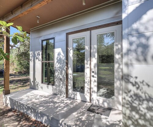 Clifton Cottage 6031rpe 1 Bedroom Cottage by RedAwning