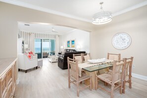 Dining - Luxury 5th floor oceanfront condo 754 at Cinnamon Beach! (Palm Coast)