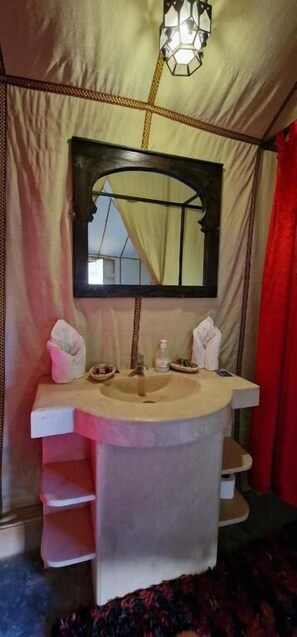 Bathroom - Merzouga Relax Camp  (Taouz)
