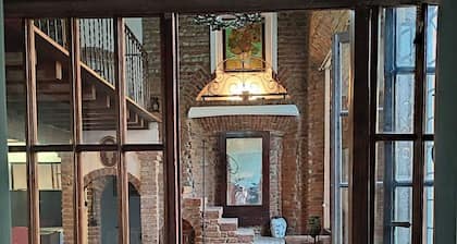 2 Bedroom Cottage in Cormano