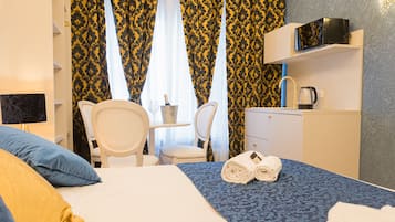 Luxury Room | 1 bedroom, in-room safe, blackout drapes, soundproofing