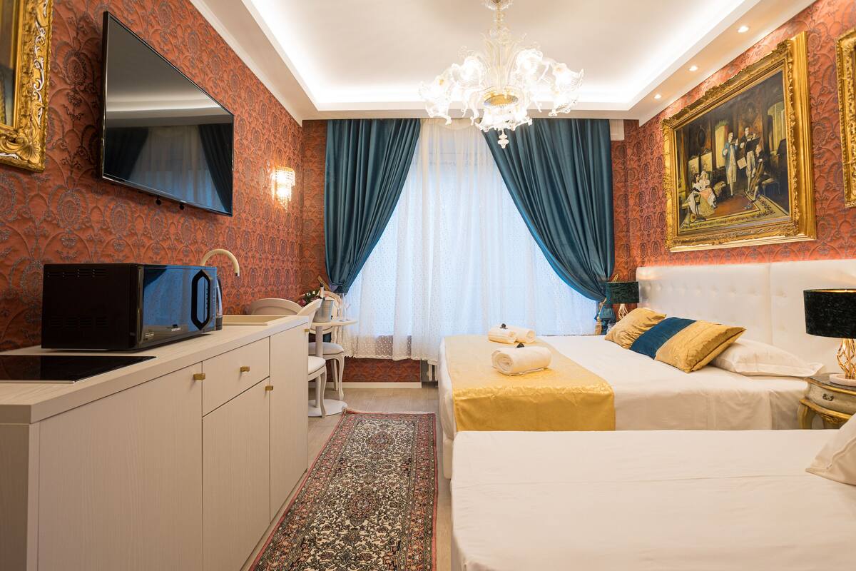 Luxury Room