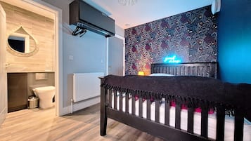 1 bedroom, desk, iron/ironing board, free WiFi