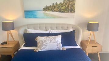 2 bedrooms, iron/ironing board, free WiFi, bed sheets