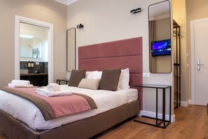 Superior Room | 1 bedroom, premium bedding, down duvets, minibar