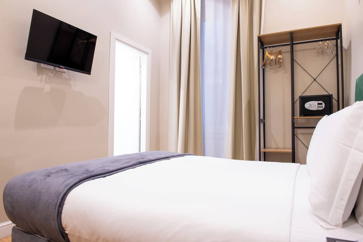 1 chambre, literie de qualité supérieure, couette en duvet d'oie