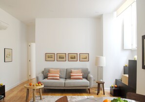 Living area - Alfama Prime by Homing (Lisbon)