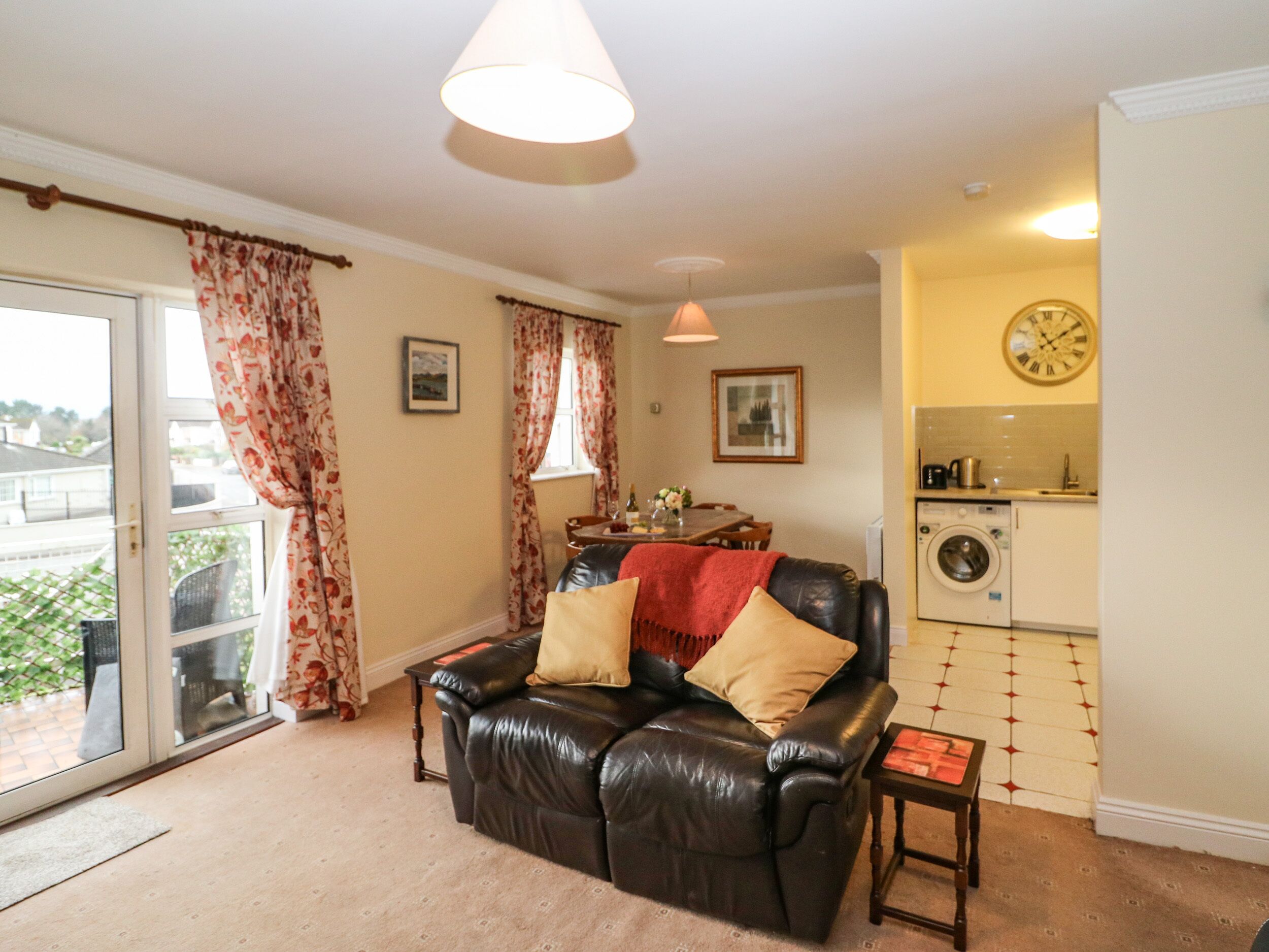 Cottage | Living area
