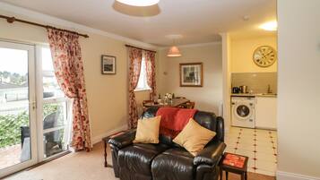 Cottage | Living area