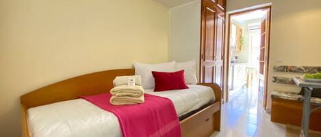 1 chambre, literie fournie