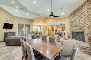 Dining - Updated Scottsdale Condo w/ Pool Access! (Scottsdale)