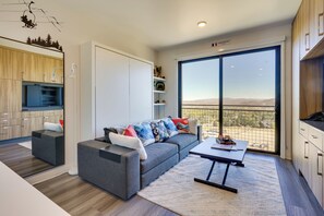 Apartment (0 Bedroom) | Interior - Park City Studio w/ Mountain View: Walk to Lifts! (Park City)