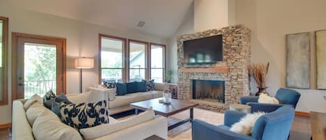 House (4 Bedrooms) | Interior