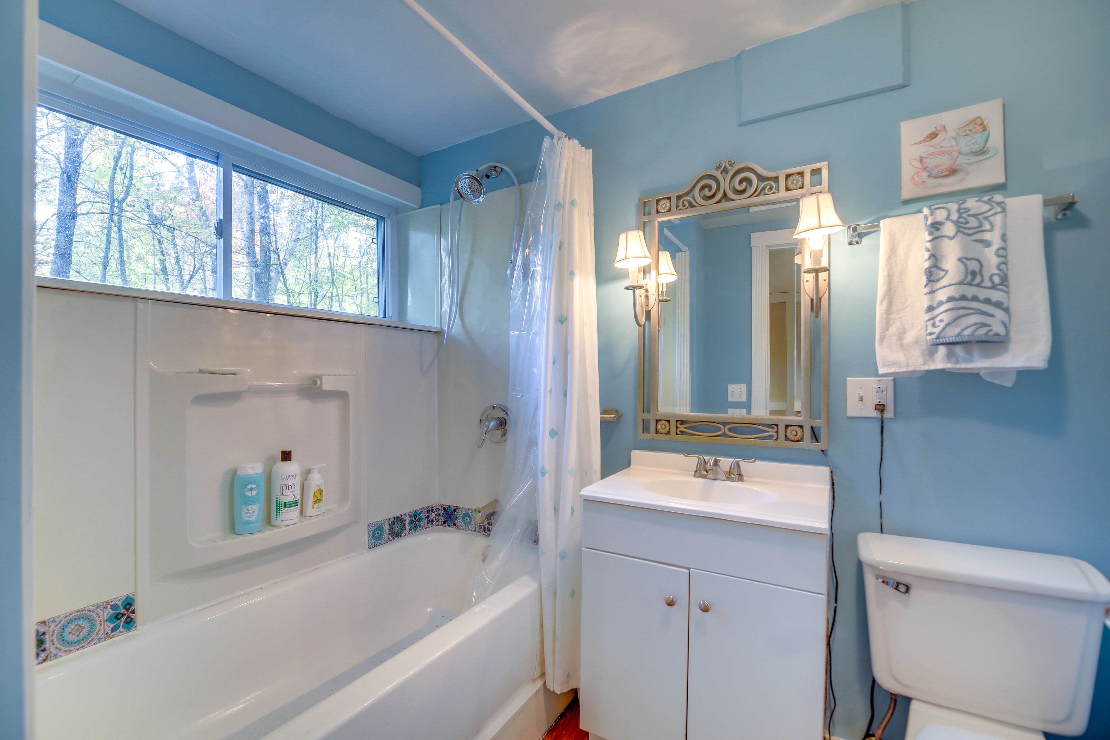 Apartment (2 Bedrooms) | Bathroom