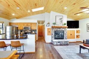 House (3 Bedrooms) | Interior - Large Yard, Patio + Gas Grill: Show Low Cabin (Show Low)
