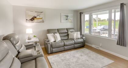 Pet-friendly Lorain Retreat w/ Fenced Yard!