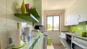 Căn hộ, 1 phòng ngủ, có thể sử dụng hồ bơi | Bếp riêng | Dụng cụ pha cà phê/trà, lò vi sóng, lò nướng, máy rửa bát 