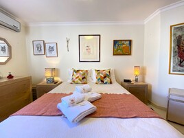1 habitación y ropa de cama 