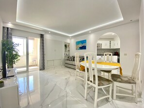 Apartment, 1 Bedroom, Balcony | In-room dining - Albufeira Crystal by Homing (Albufeira)