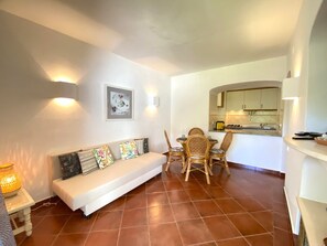Apartment, 2 Bedrooms, Terrace | Living room