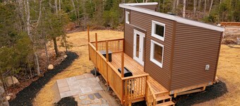Tiny home in Chester Nova Scotia. Hosted by Dordean Suites
