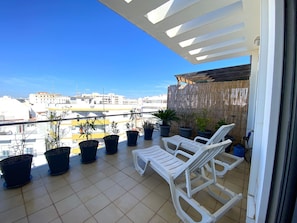 Apartamento, 2 habitaciones, terraza | Balcón