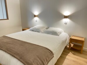 4 chambres, bureau, fer et planche Ă repasser, Wi-Fi gratuit