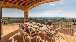 Outdoor dining - Casale Grottini 8, Emma Villas (Manciano)