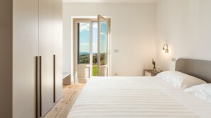 4 Schlafzimmer, Bügeleisen/Bügelbrett, kostenloses WLAN, Bettwäsche