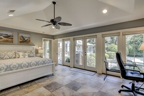 5 bedrooms, iron/ironing board, free WiFi, bed sheets - Five Bedroom Palmetto Dunes Home - Quick Walk to Beach - Private Pool/Spa (Hilton Head Island)