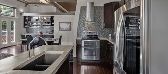 Broadway Luxe Loft
