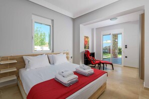 4 bedrooms, WiFi, bed sheets