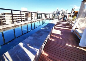 Outdoor pool - Urban by Hosppedar (João Pessoa)