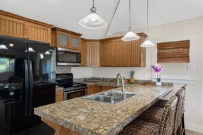 Mikrovågsugn, ugn, spishäll och diskmaskin