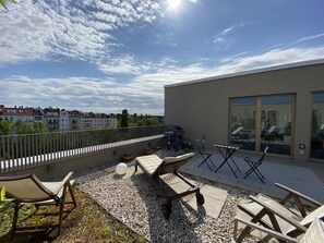 Outdoor dining - Chic Loft in Prenzlauer Berg 1 min from Mauer Park (Berlin)