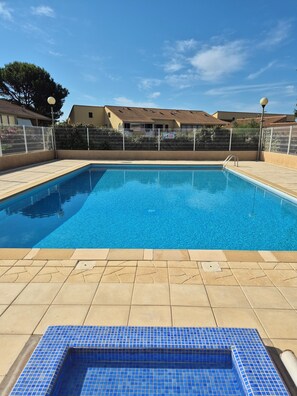 Pool - Très Jolie Appartement à 400m de la Plage 34m2 Dans Résidence Sécurisée (Gruissan)