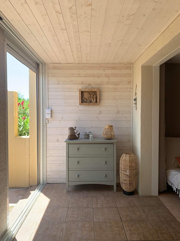 Interior - Très Jolie Appartement à 400m de la Plage 34m2 Dans Résidence Sécurisée (Gruissan)