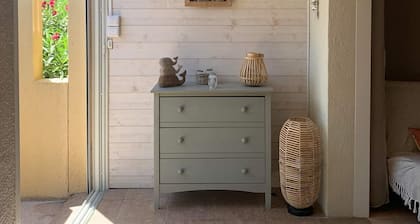 nouveau,residence fermĂ©, clim,piscine,classĂ© 3 âïž,400m de la plage,parking