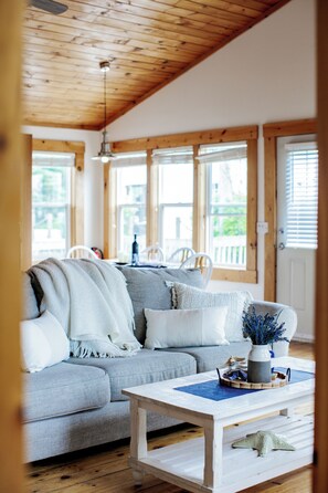 Smart-tv en een open haard