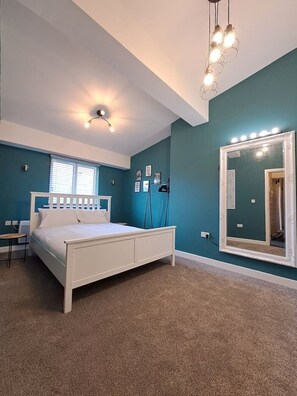 2 Schlafzimmer, Bügeleisen/Bügelbrett, WLAN, Bettwäsche